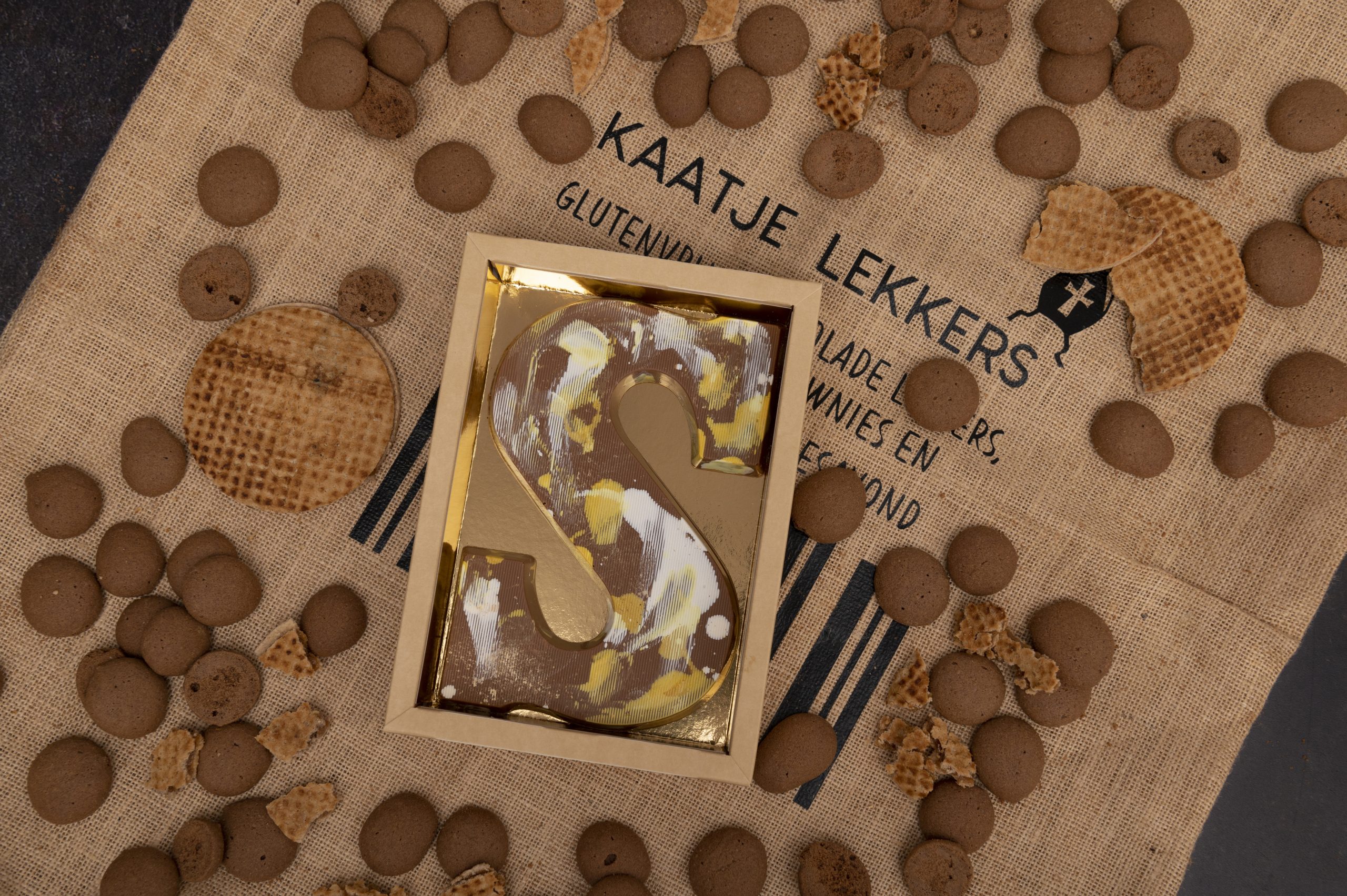 glutenvrije chocolade letter pistache crunch